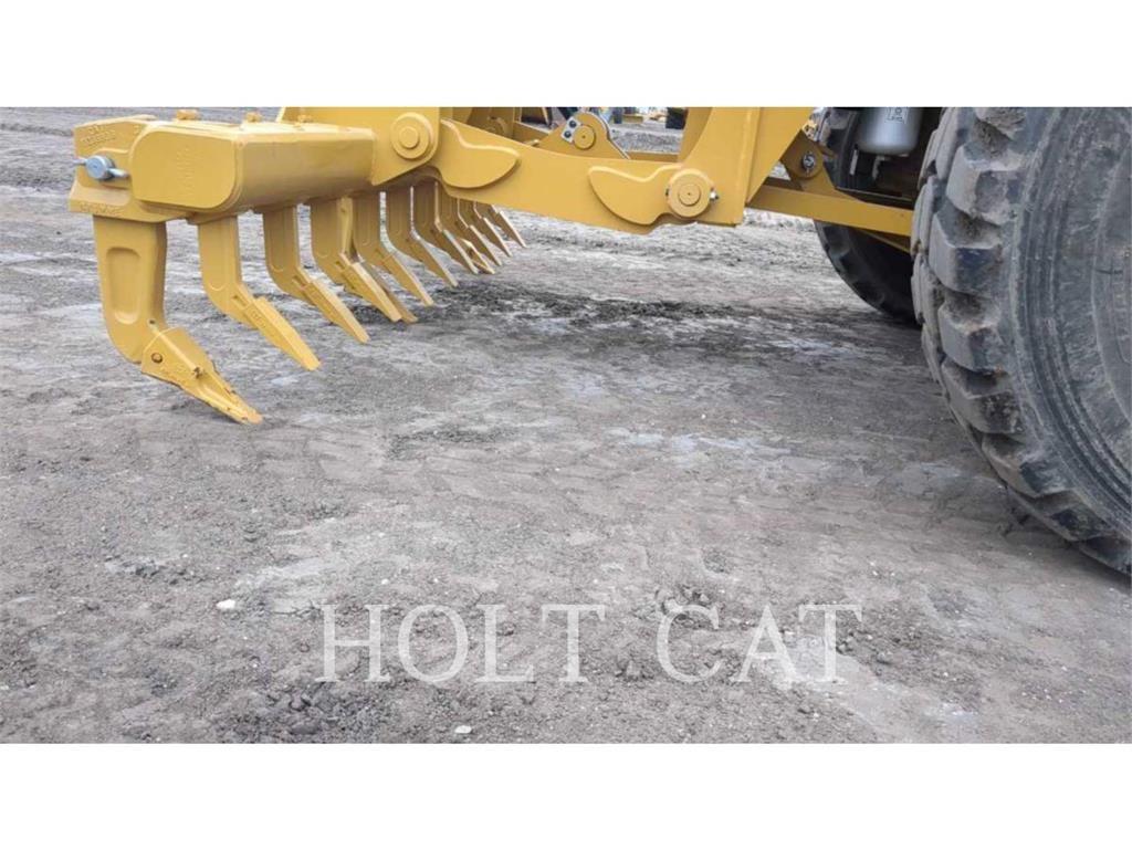 CAT 140 AWD Grejderi