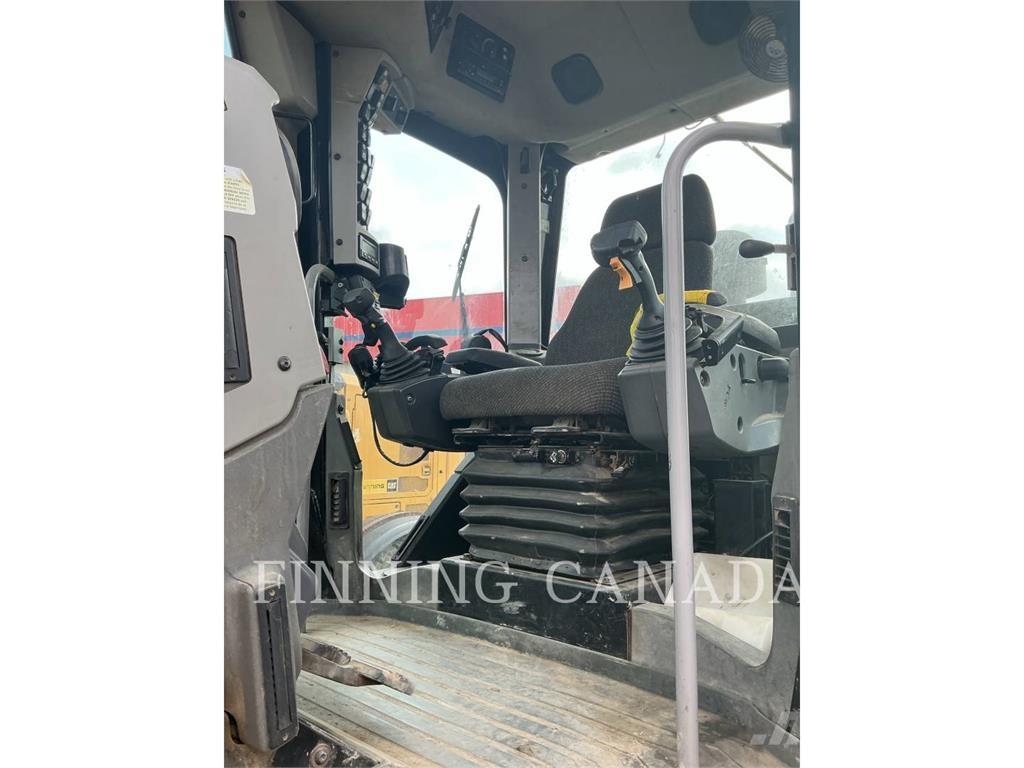 CAT 140M AWD Grejderi