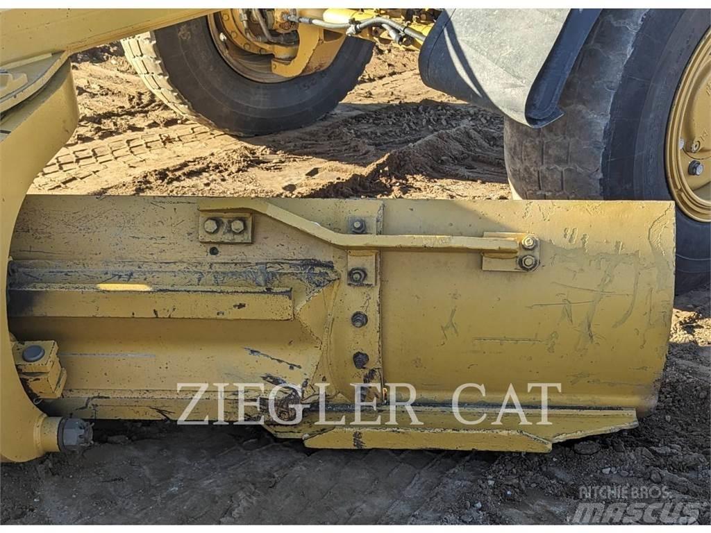 CAT 140M2AWD Grejderi
