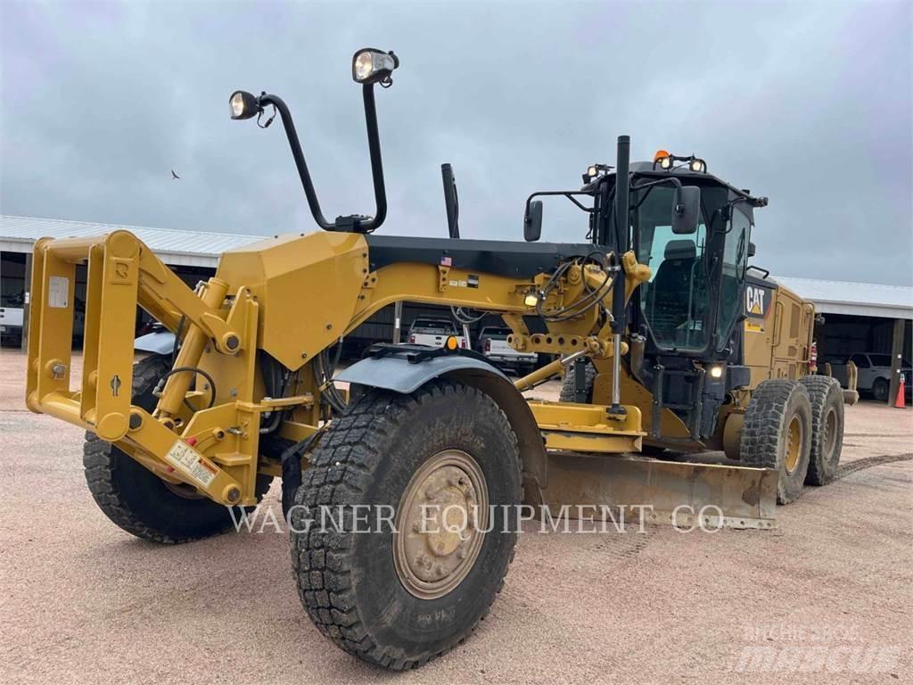 CAT 140M3 AWD Grejderi