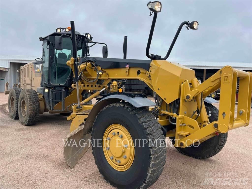 CAT 140M3 AWD Grejderi