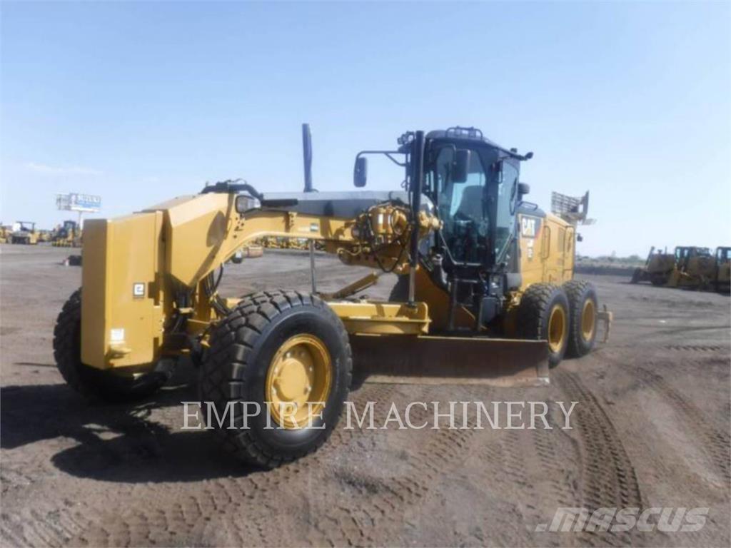 CAT 140M3 AWD Grejderi