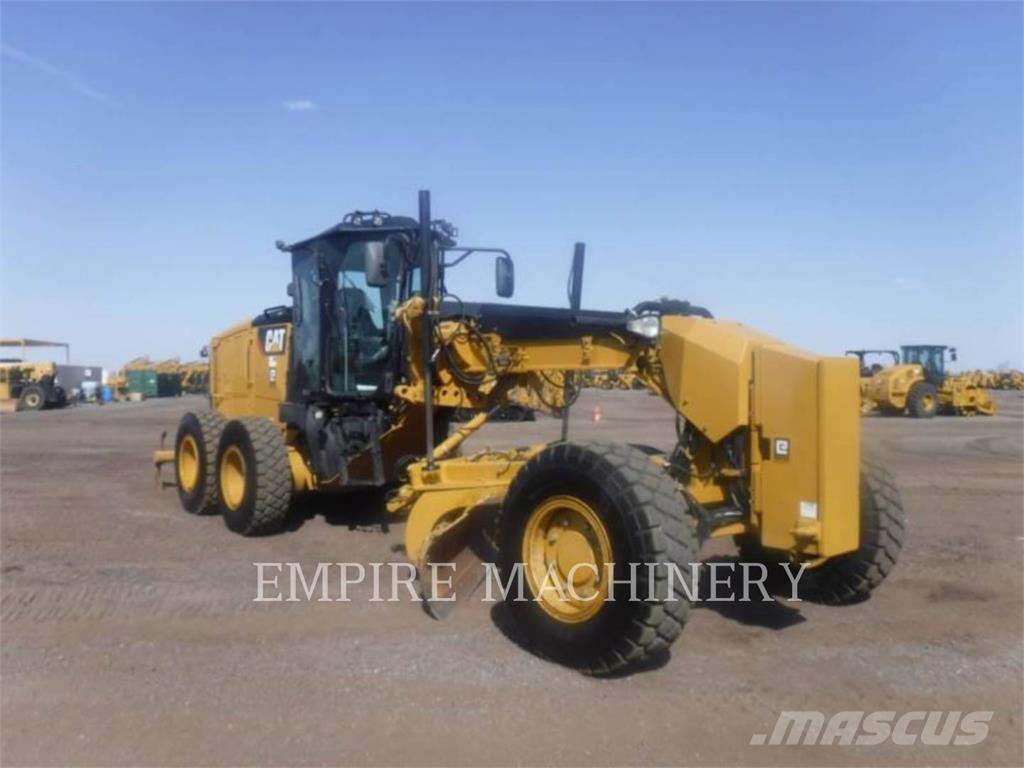 CAT 140M3 AWD Grejderi