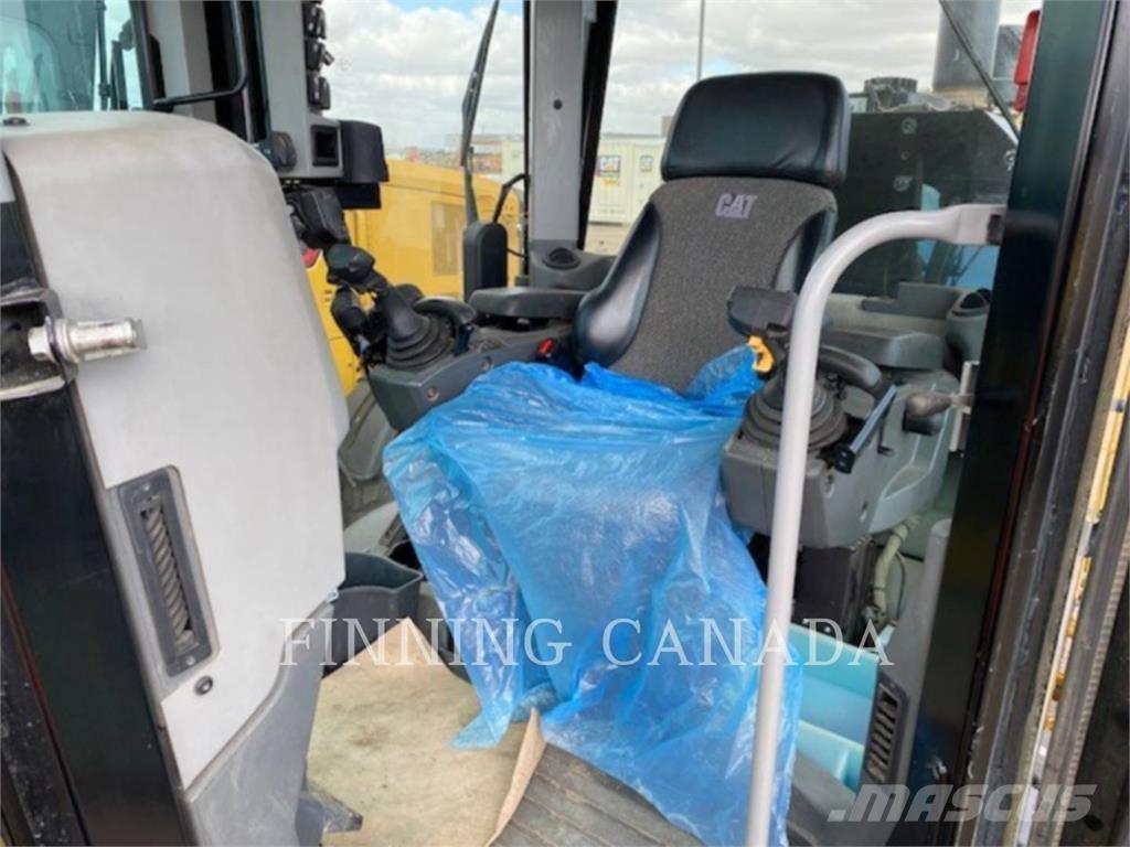 CAT 140M3 AWD Grejderi