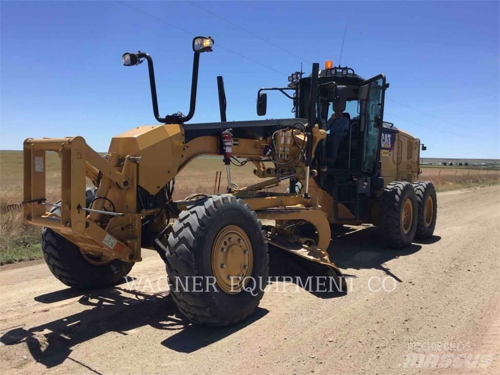 CAT 140M3 AWD Grejderi