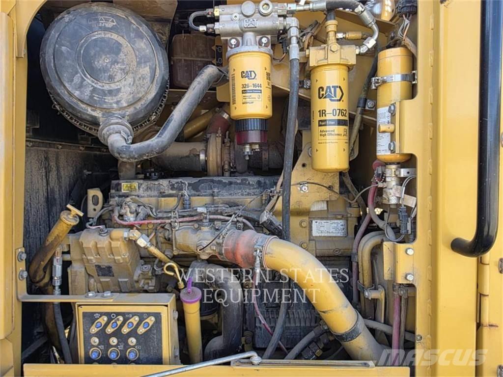 CAT 160M AWD Grejderi