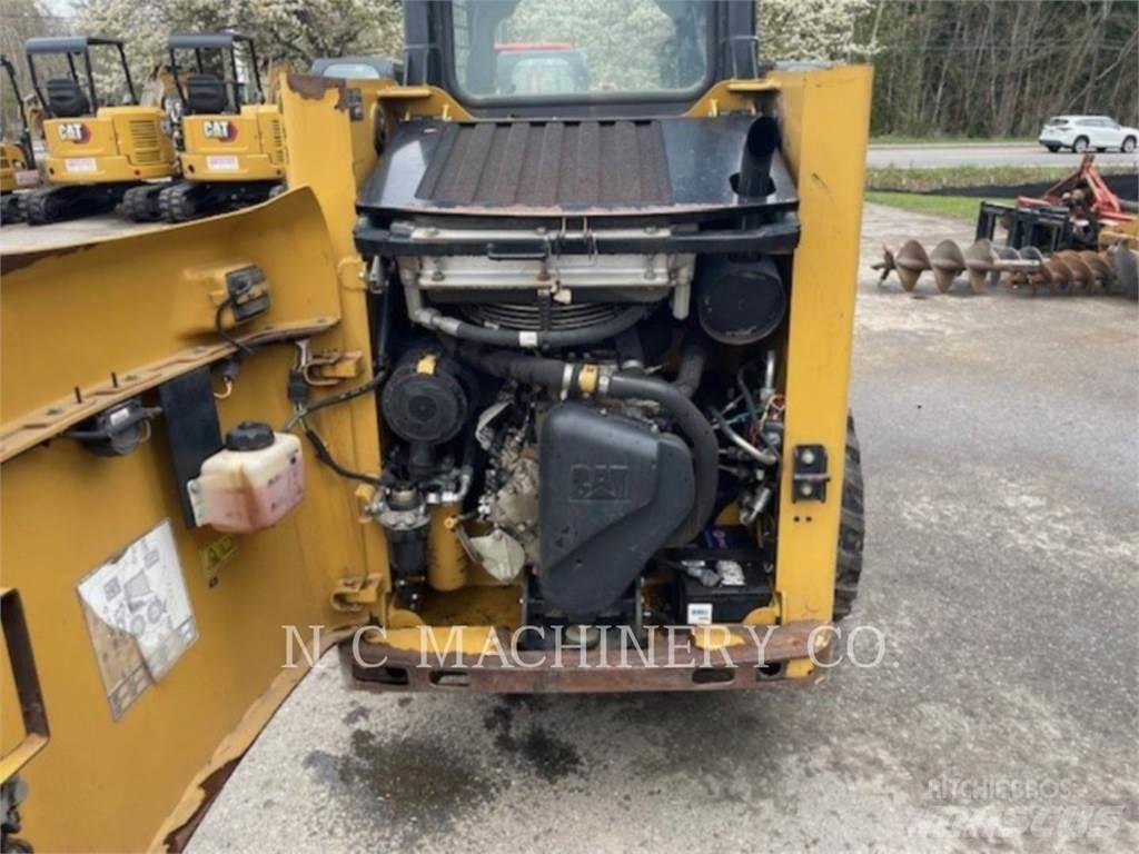 CAT 216B3 CN Skid steer mini utovarivači