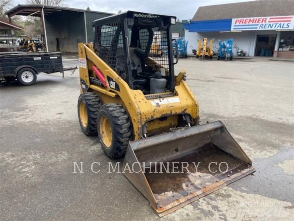 CAT 216B3 CN Skid steer mini utovarivači