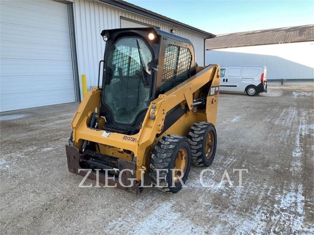 CAT 226D Skid steer mini utovarivači