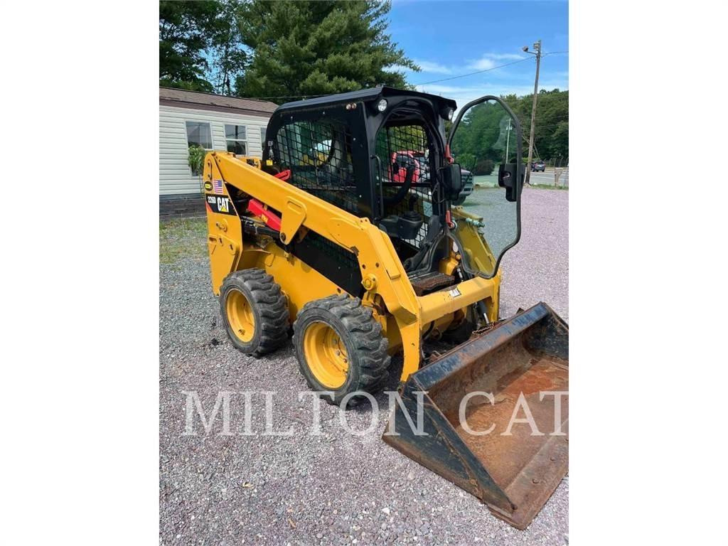 CAT 226D Skid steer mini utovarivači