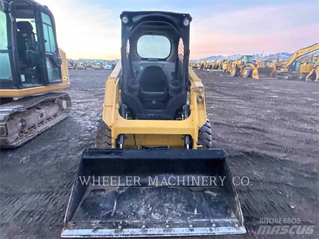 CAT 226D C1-H2 Skid steer mini utovarivači