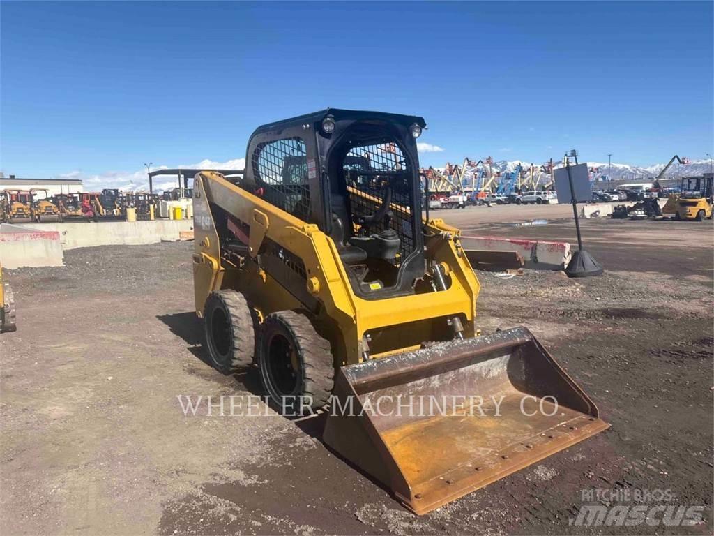 CAT 226D C1-H2 Skid steer mini utovarivači