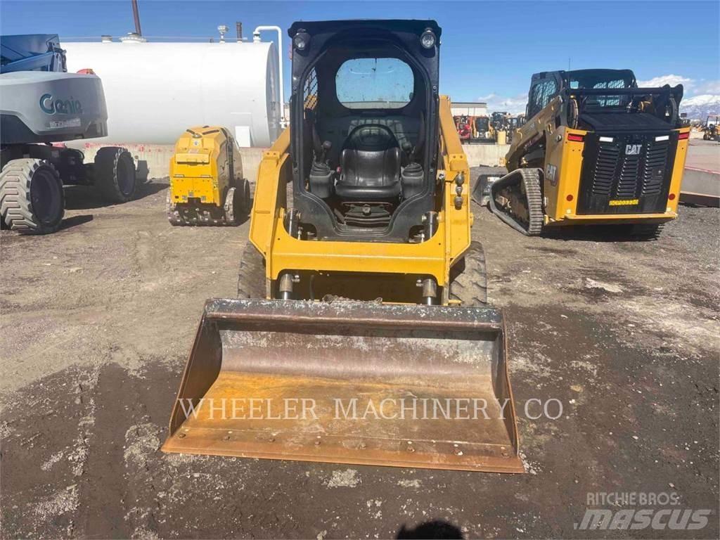 CAT 226D C1-H2 Skid steer mini utovarivači