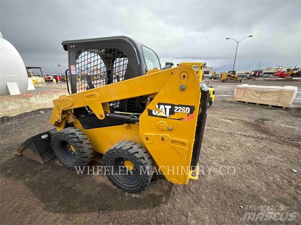 CAT 226D C1-H2 Skid steer mini utovarivači