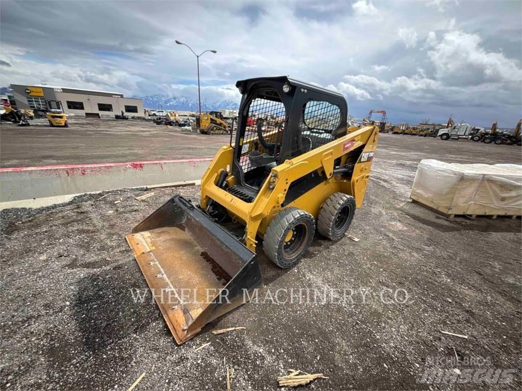 CAT 226D C1-H2 Skid steer mini utovarivači