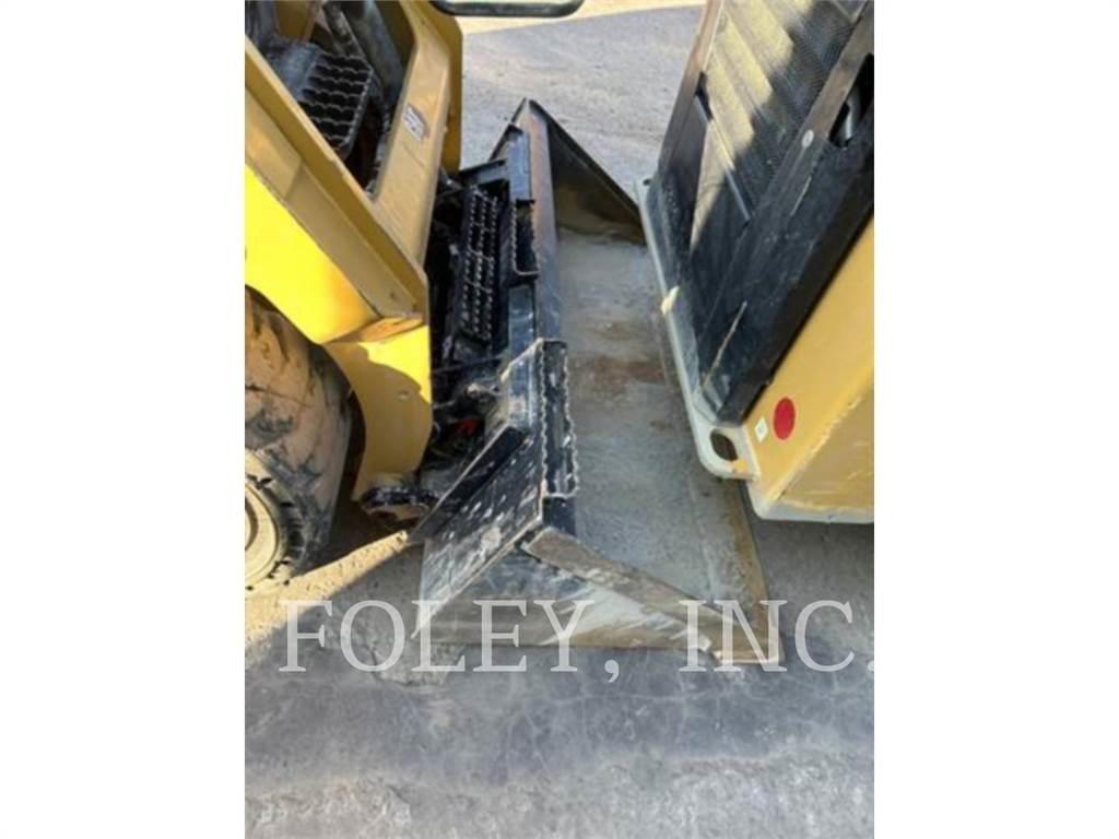 CAT 226D3 Skid steer mini utovarivači