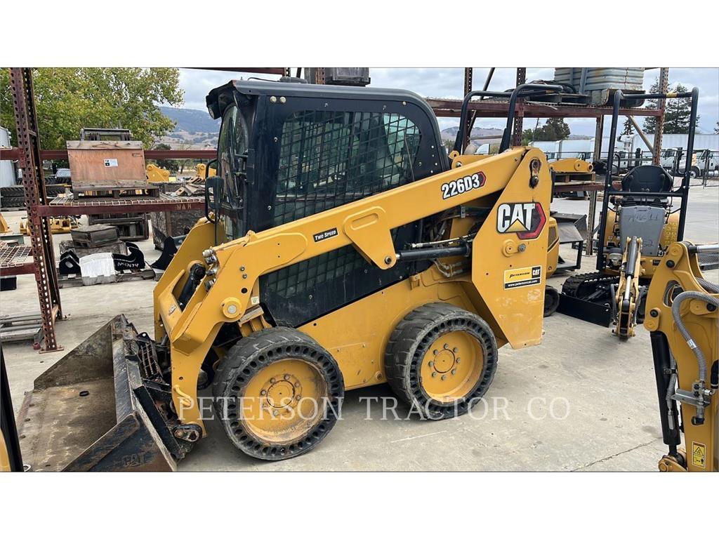 CAT 226D3 Skid steer mini utovarivači