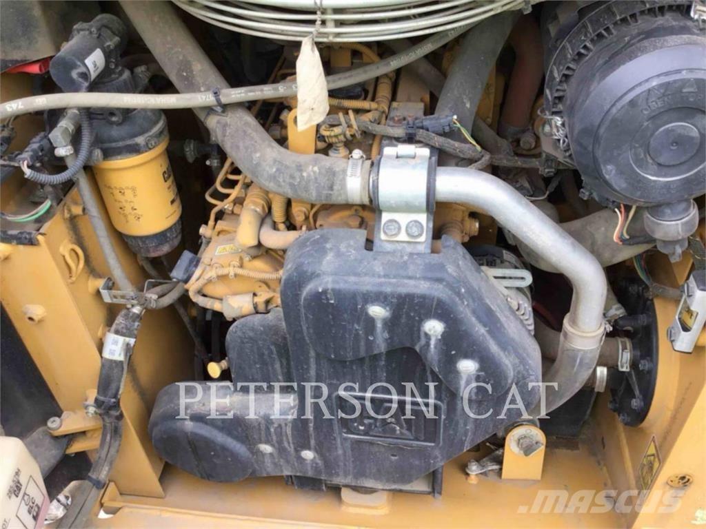 CAT 226D3 Skid steer mini utovarivači