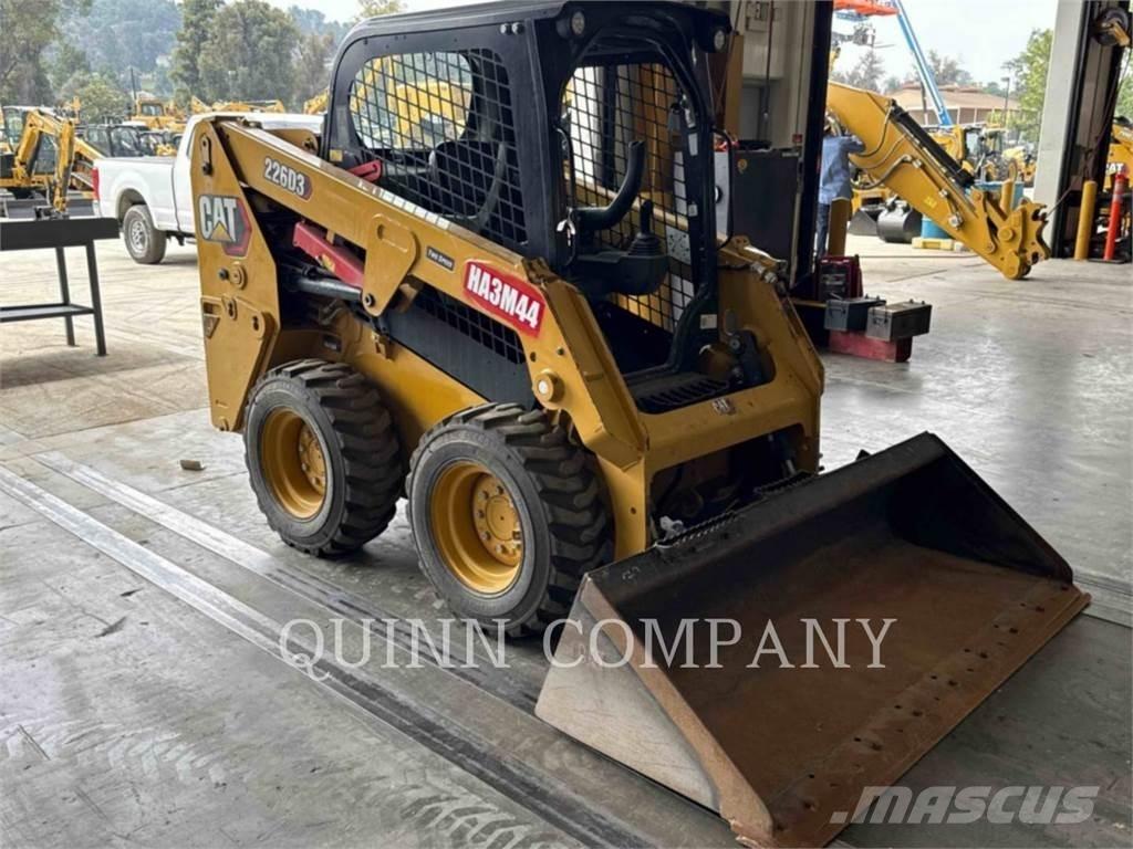 CAT 226D3 Skid steer mini utovarivači