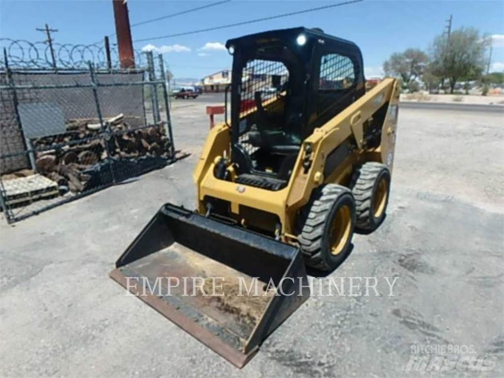 CAT 226D3 Skid steer mini utovarivači