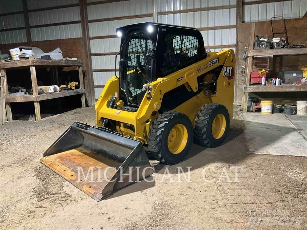 CAT 226D3 A2Q Skid steer mini utovarivači