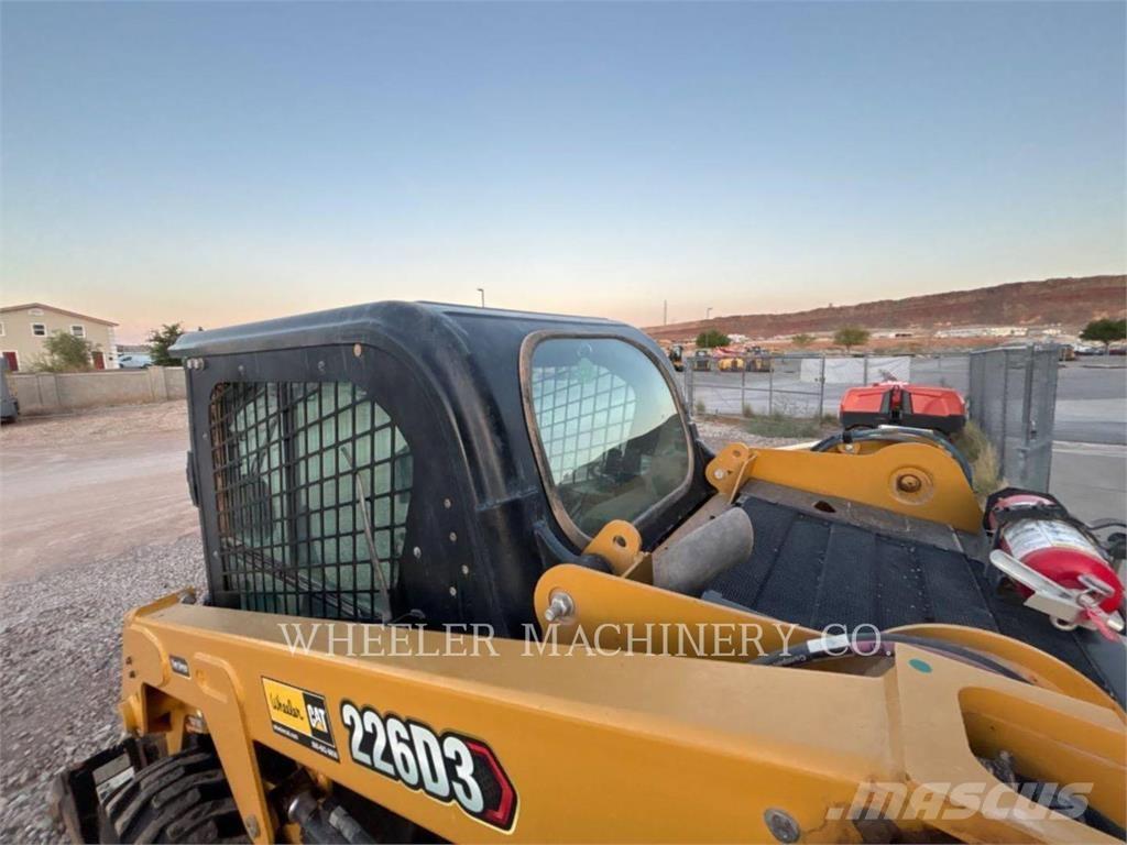 CAT 226D3 C3H2 Skid steer mini utovarivači