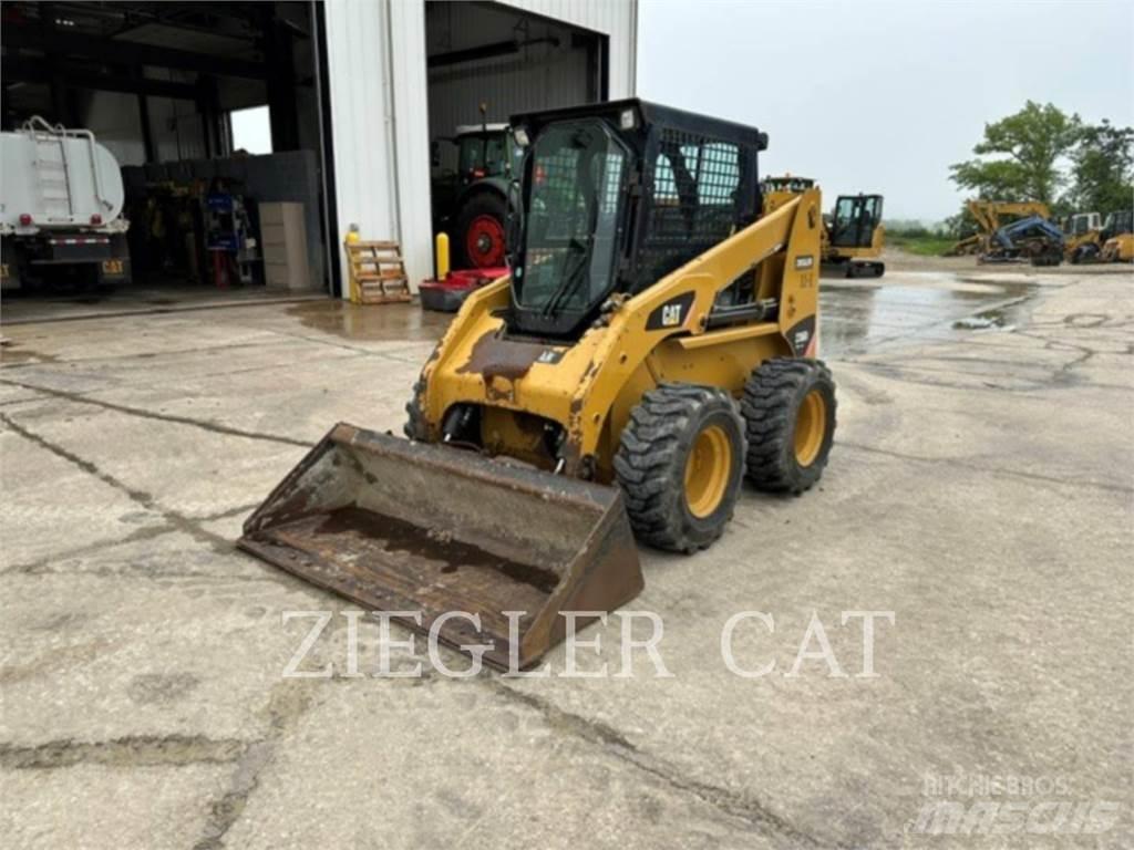 CAT 236B3 Skid steer mini utovarivači