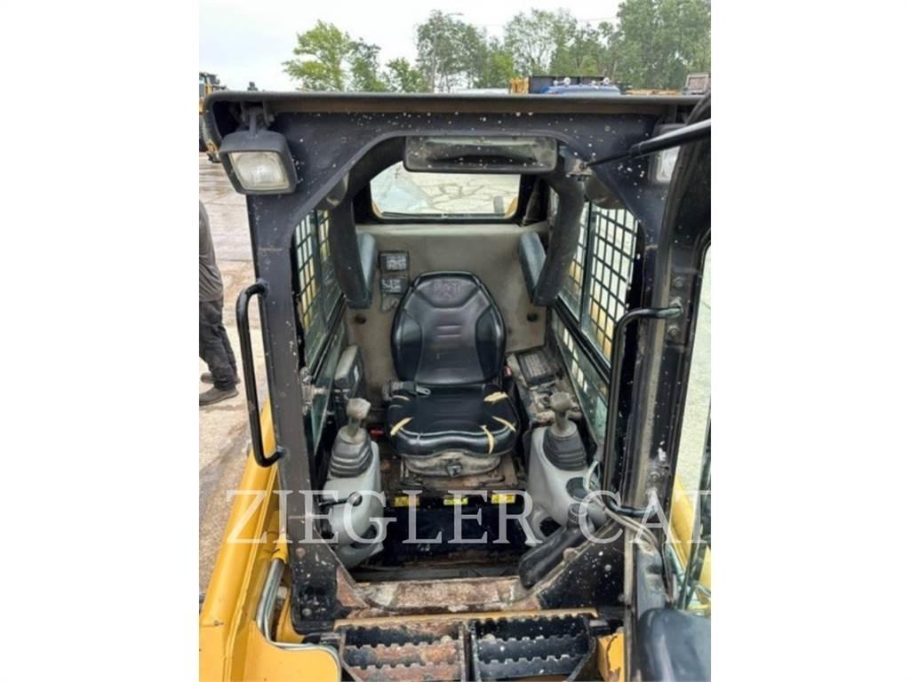 CAT 236B3 Skid steer mini utovarivači