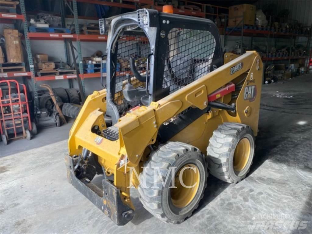 CAT 236D Skid steer mini utovarivači