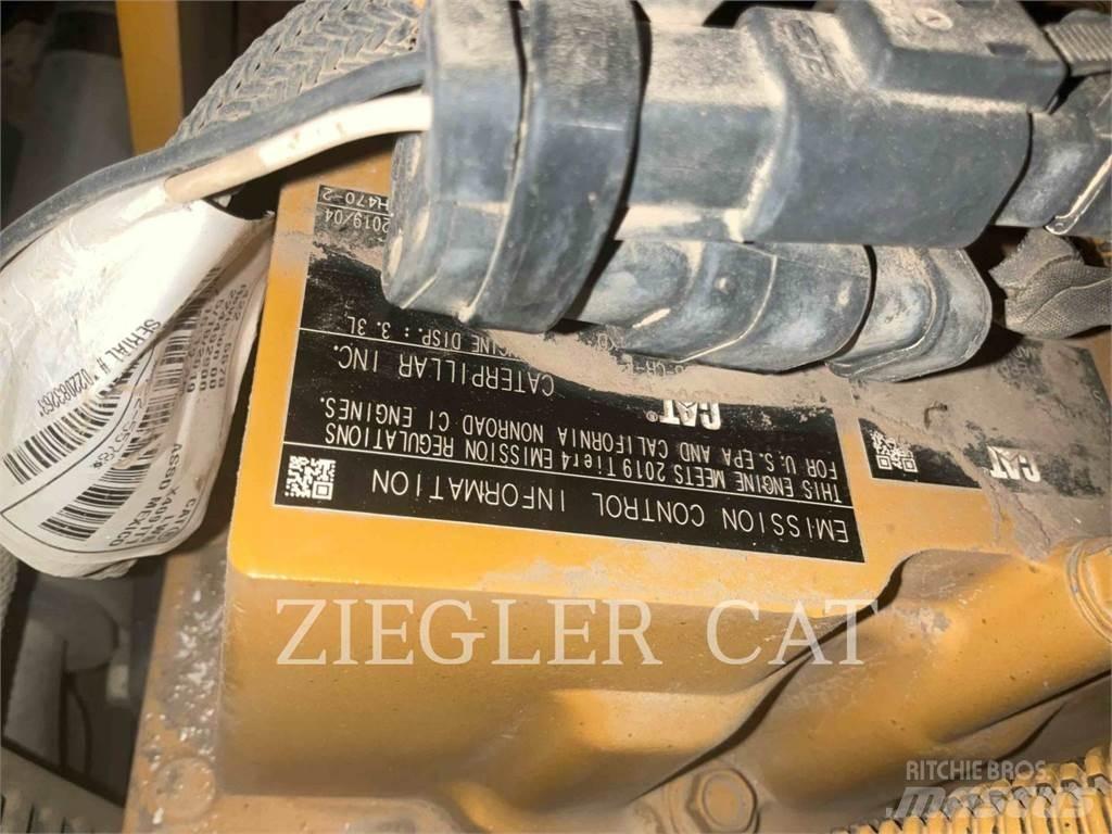 CAT 236D Skid steer mini utovarivači