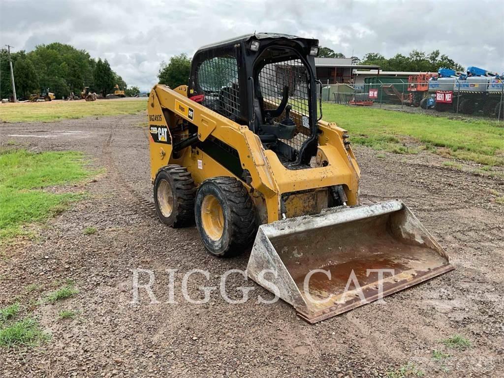 CAT 236D Skid steer mini utovarivači
