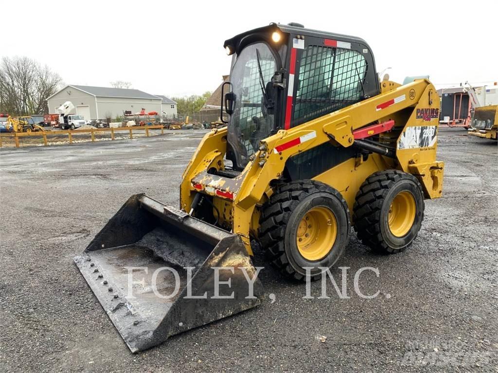 CAT 236D Skid steer mini utovarivači