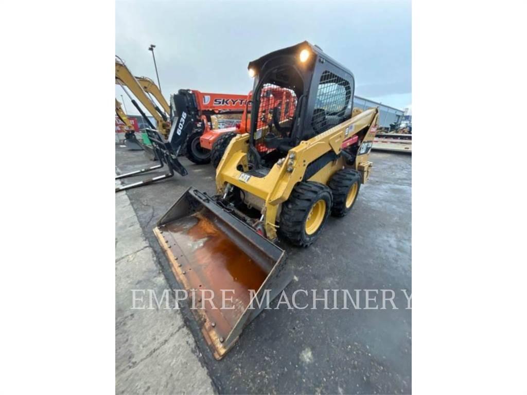 CAT 236D Skid steer mini utovarivači