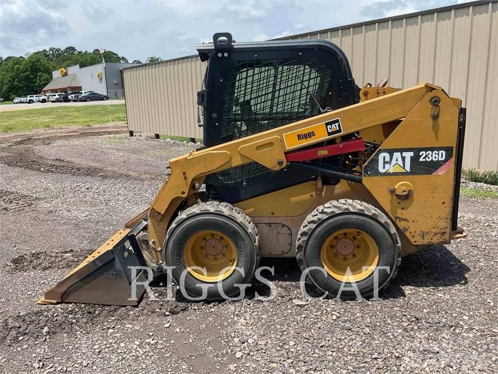 CAT 236D A Skid steer mini utovarivači