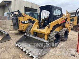 CAT 236D3 Skid steer mini utovarivači