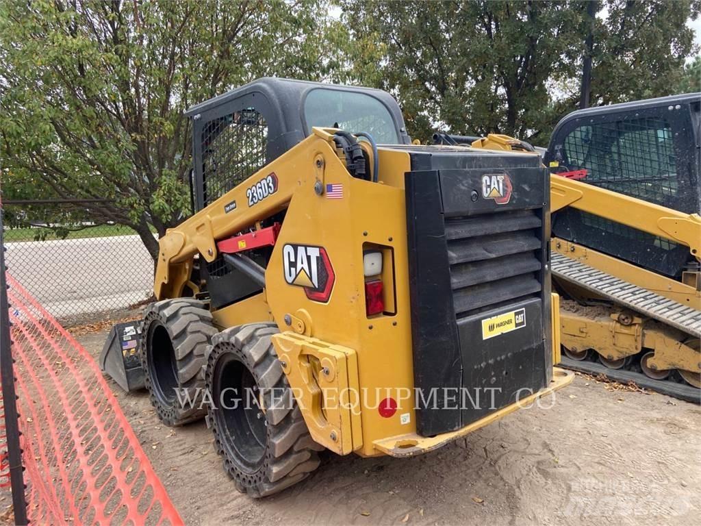CAT 236D3 Skid steer mini utovarivači