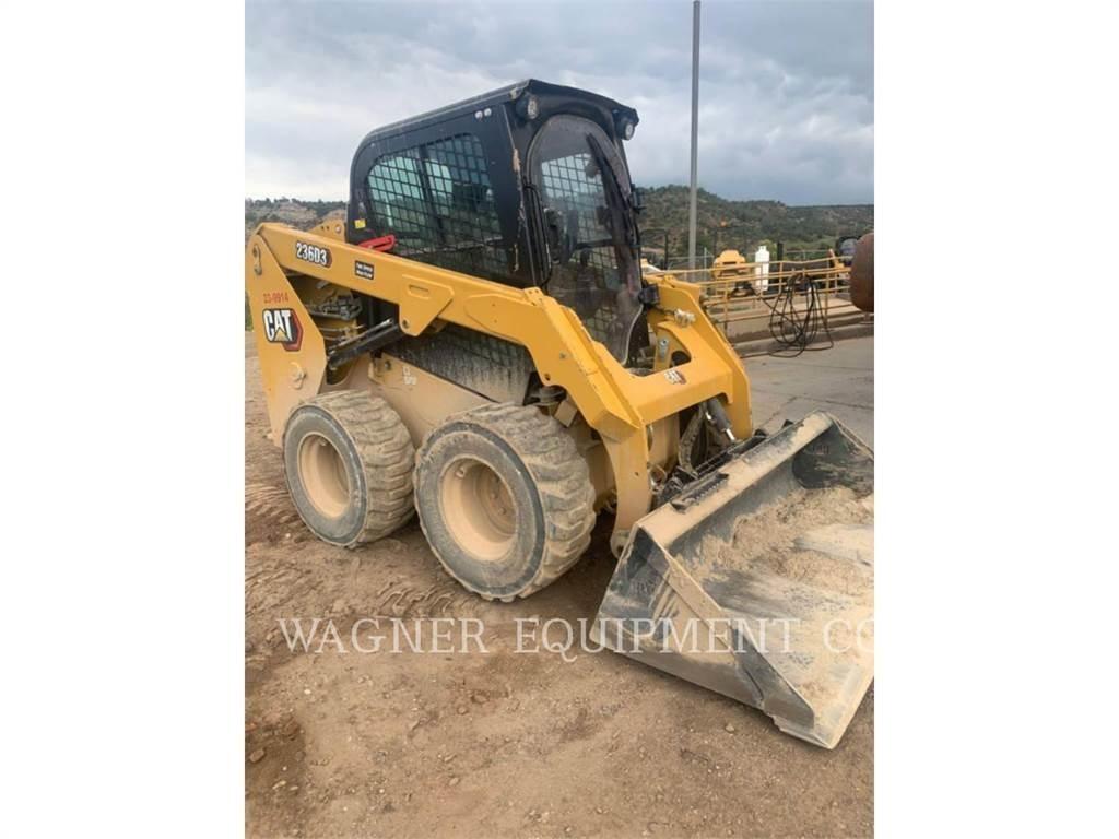 CAT 236D3 Skid steer mini utovarivači