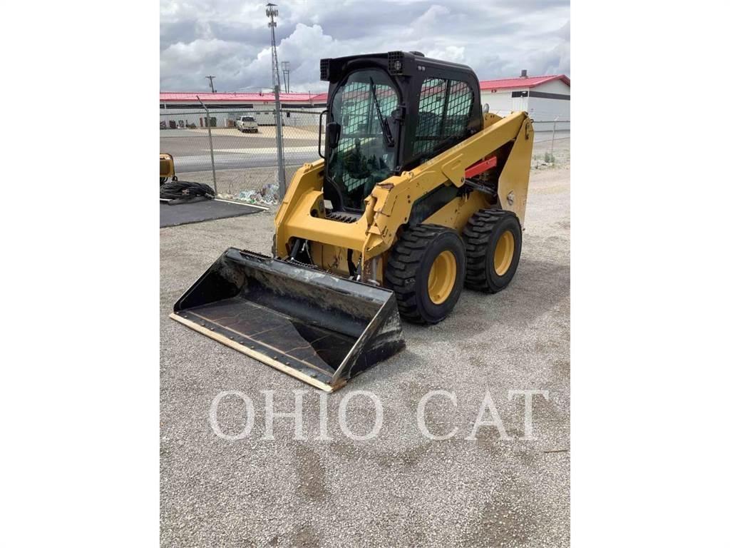 CAT 236D3 Skid steer mini utovarivači