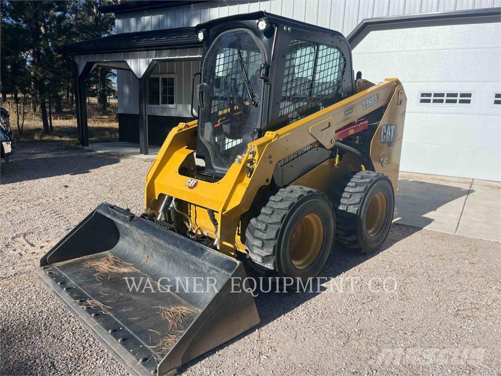 CAT 236D3 Skid steer mini utovarivači
