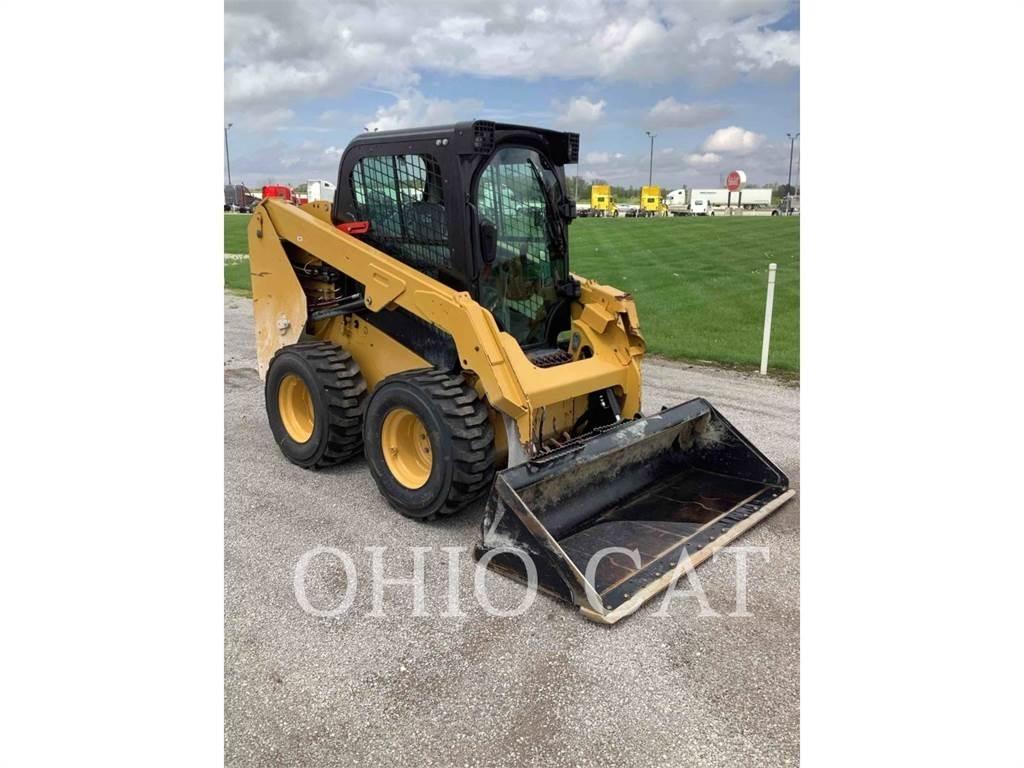 CAT 236D3 C3H2 Skid steer mini utovarivači