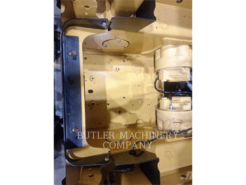 CAT 236D3 C3H2 Skid steer mini utovarivači