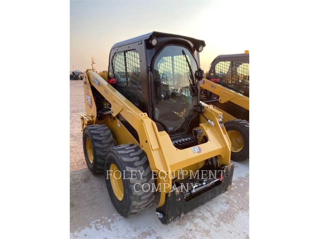 CAT 236D3STD2C Skid steer mini utovarivači