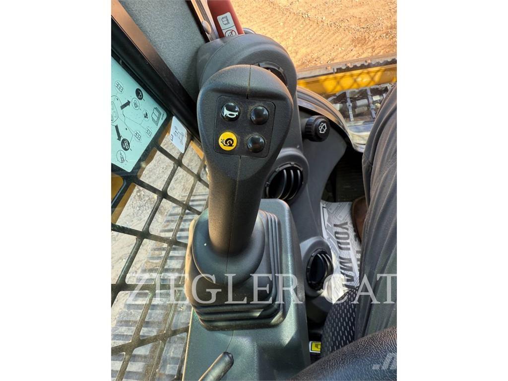 CAT 239D3 Utovarivaču guseničara