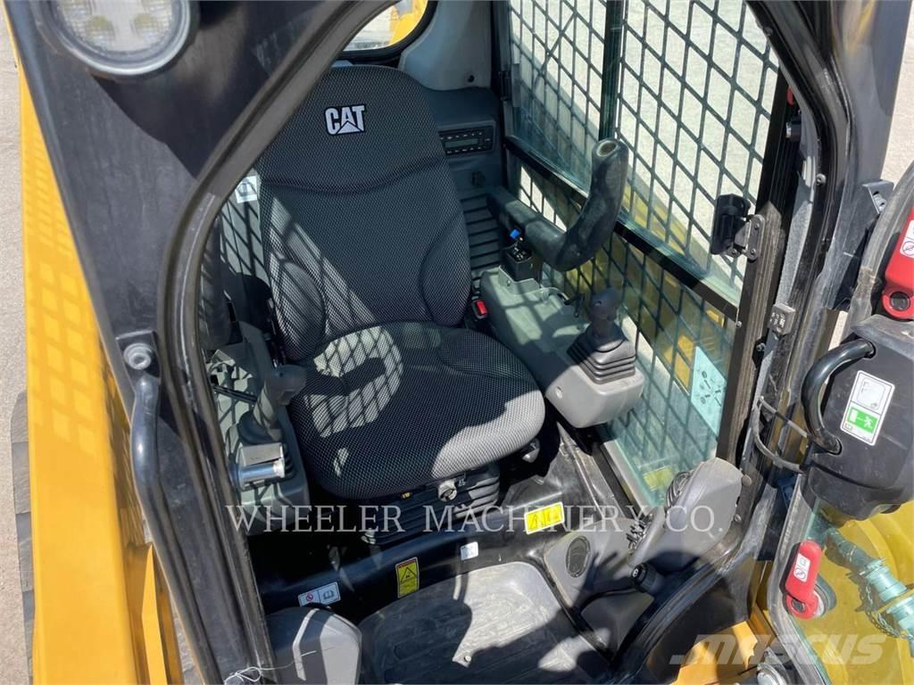 CAT 239D3 C1H2 Utovarivaču guseničara