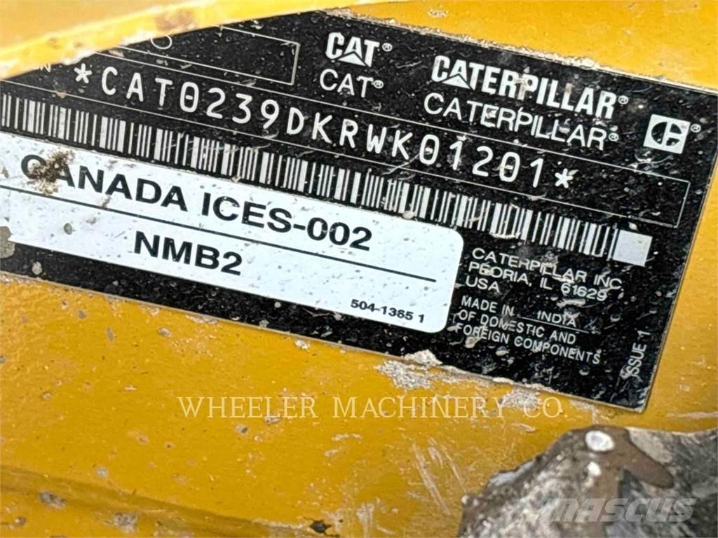 CAT 239D3 C3H2 Utovarivaču guseničara