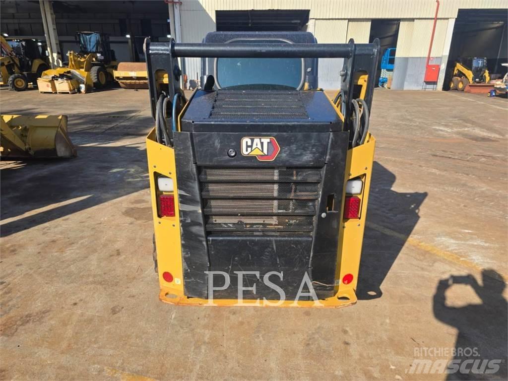 CAT 242 D Skid steer mini utovarivači
