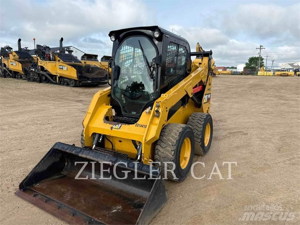 CAT 242D Skid steer mini utovarivači