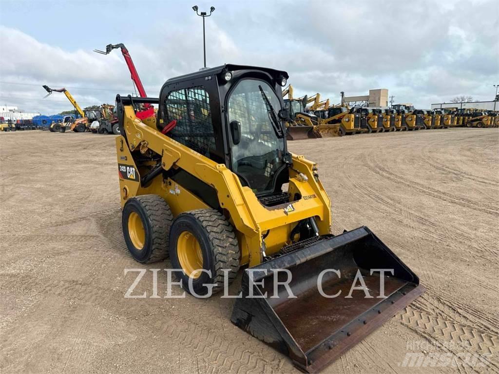 CAT 242D Skid steer mini utovarivači