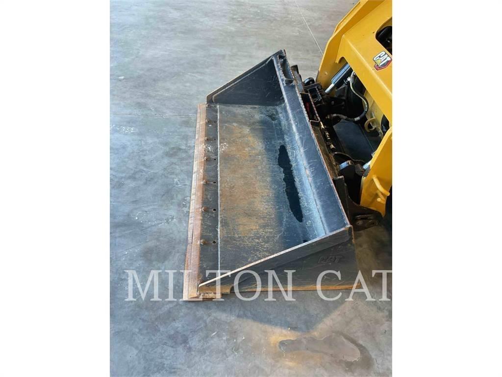 CAT 242D3 Skid steer mini utovarivači