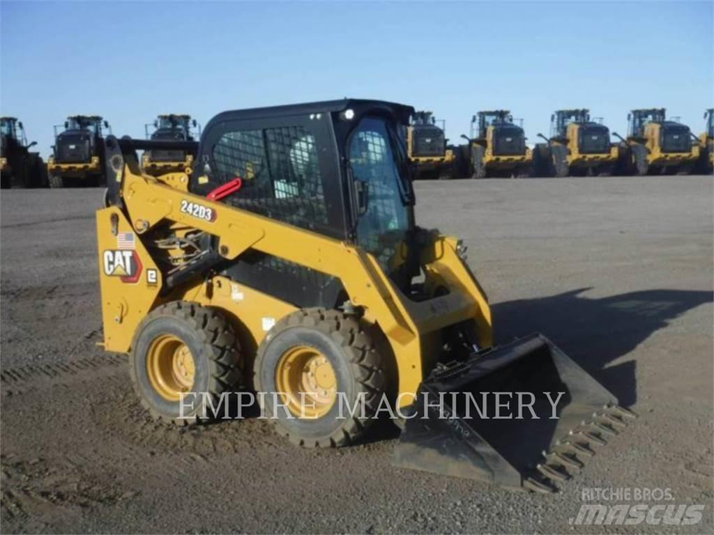 CAT 242D3 CA Skid steer mini utovarivači